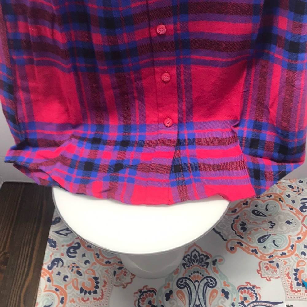 Women’s Flannel Button Down Shirt - Picture 6 of 6